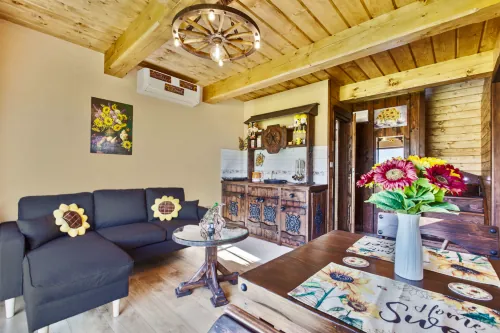 Kuchynský kút v Chalúpke Slnečnica